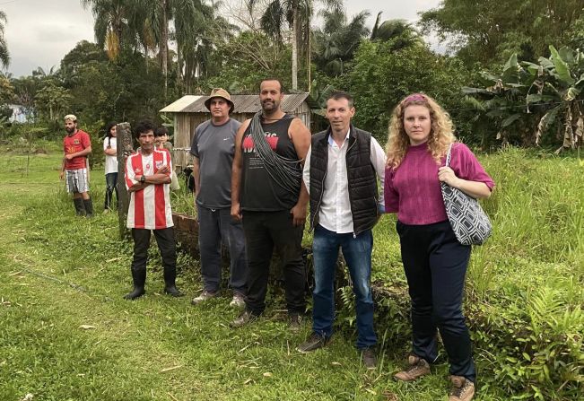 Construção de escola na comunidade de Taquanduva.